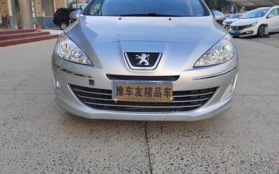 r1020358-peugeot-408-2010_0
