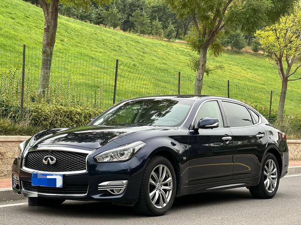 r1020372-infiniti-q70-2018_0