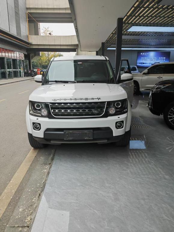 r1020404-land-rover-discovery-2016_0