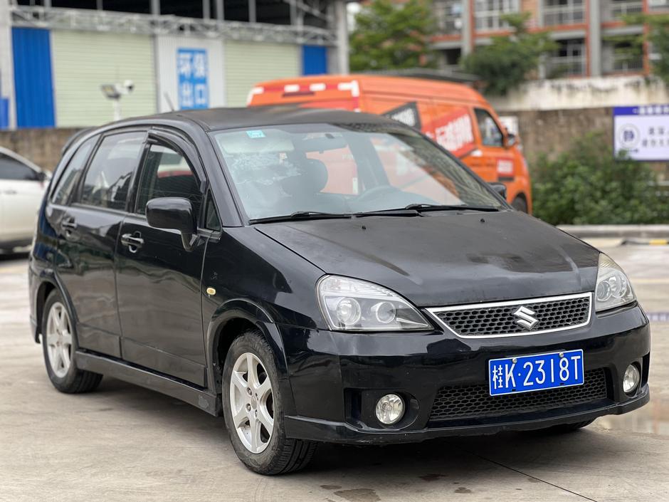 r1020427-suzuki-aerio-2013_0