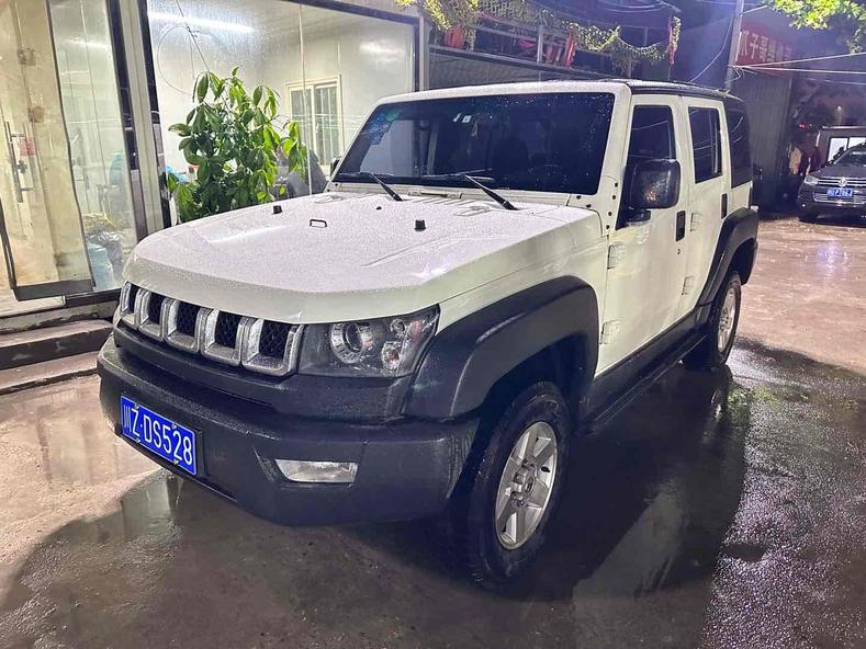 r1020451-baic-bj40-2017_0