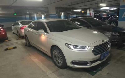 r1020502-ford-taurus-2017_0