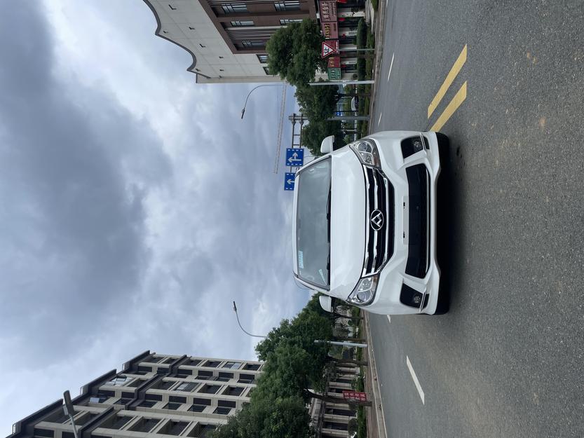 r1020504-saic-maxus-g10-2018_0