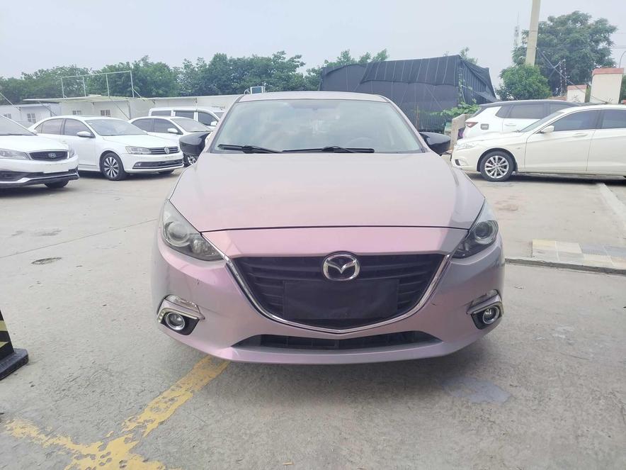 r1020637-mazda3-axela-2014_0
