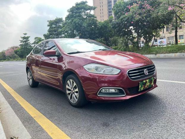 r1020644-fiat-viaggio-2012_0