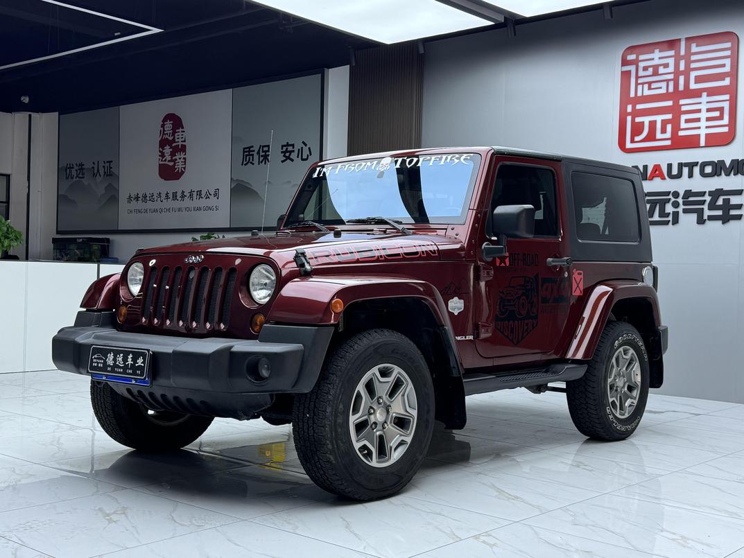 r1020688-jeep-wrangler-2010_0