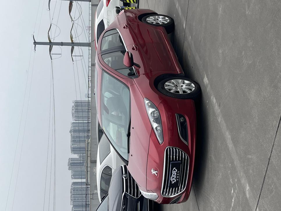 r1020705-peugeot-308-2013_0