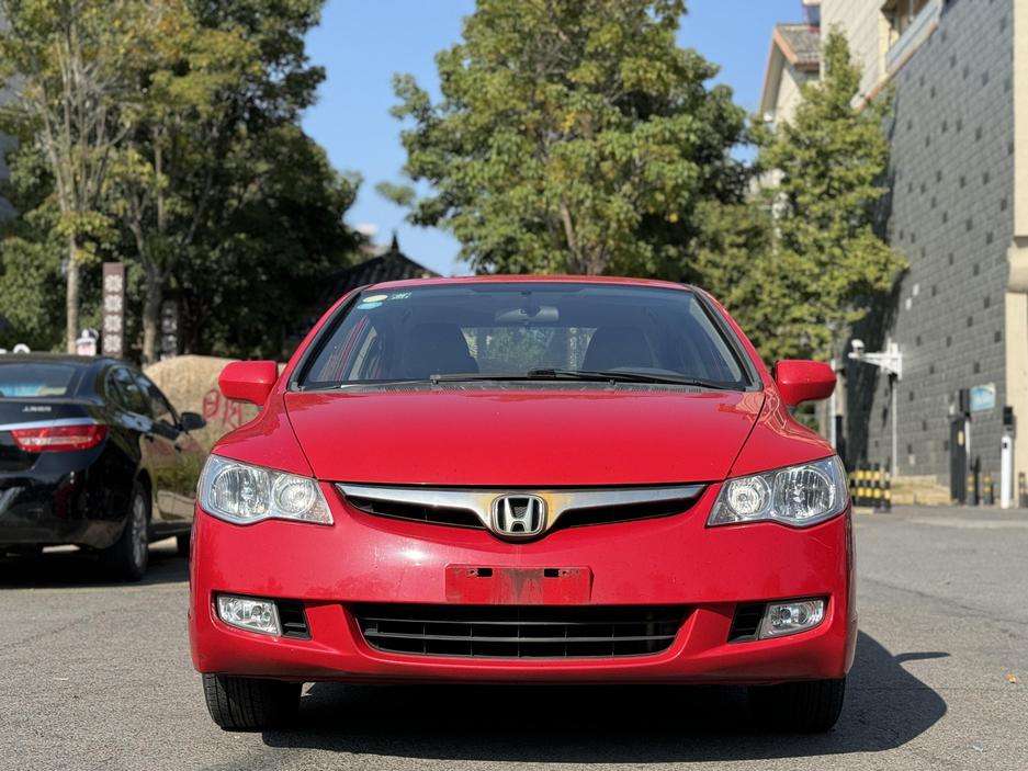 r1020755-honda-ciimo-2014_0