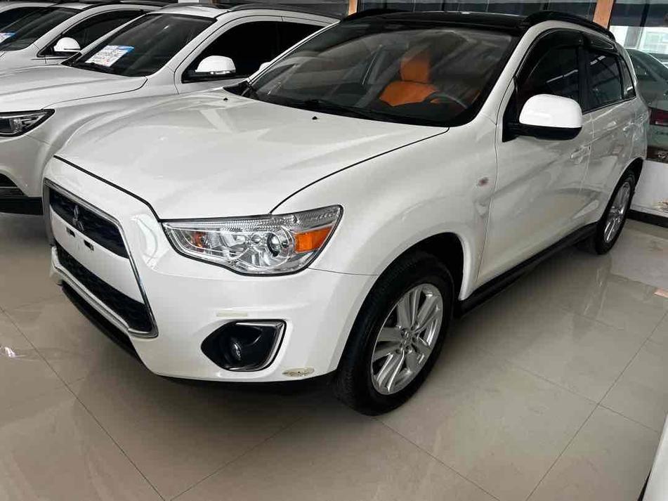 r1020796-mitsubishi-asx-2013_0