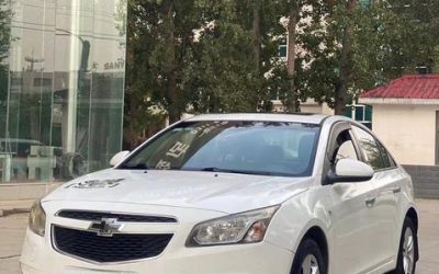 r1020803-chevrolet-cruze-2015_0