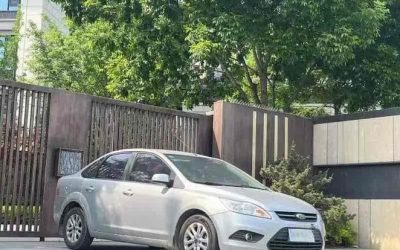 r1020812-ford-focus-2014_0