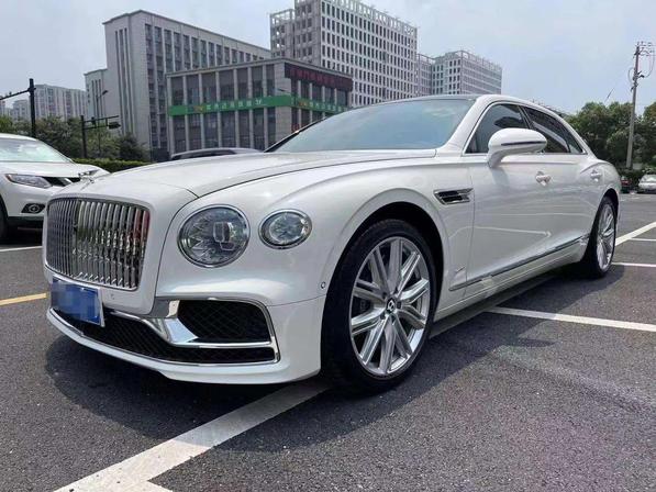 r1020837-bentley-flying-spur-2021_0