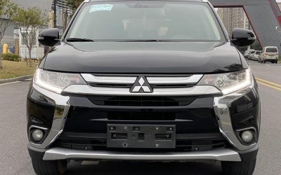 r1020854-mitsubishi-outlander-2018_0