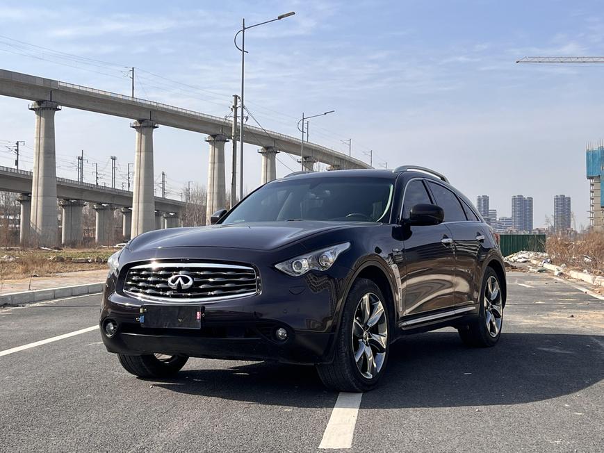 r1020912-infiniti-fx-2010_0