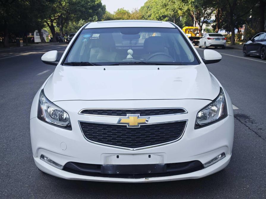 r1020949-chevrolet-cruze-2015_0