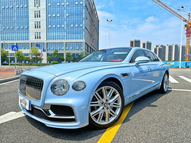 r1021001-bentley-flying-spur-2024_0