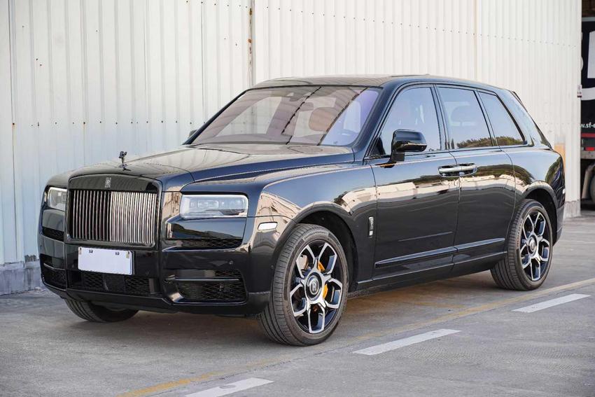 r1021024-rolls-royce-cullinan-2022_0