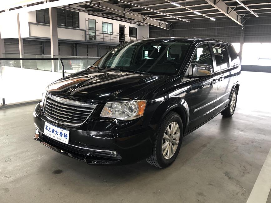 r1021042-chrysler-pacifica-2016_0