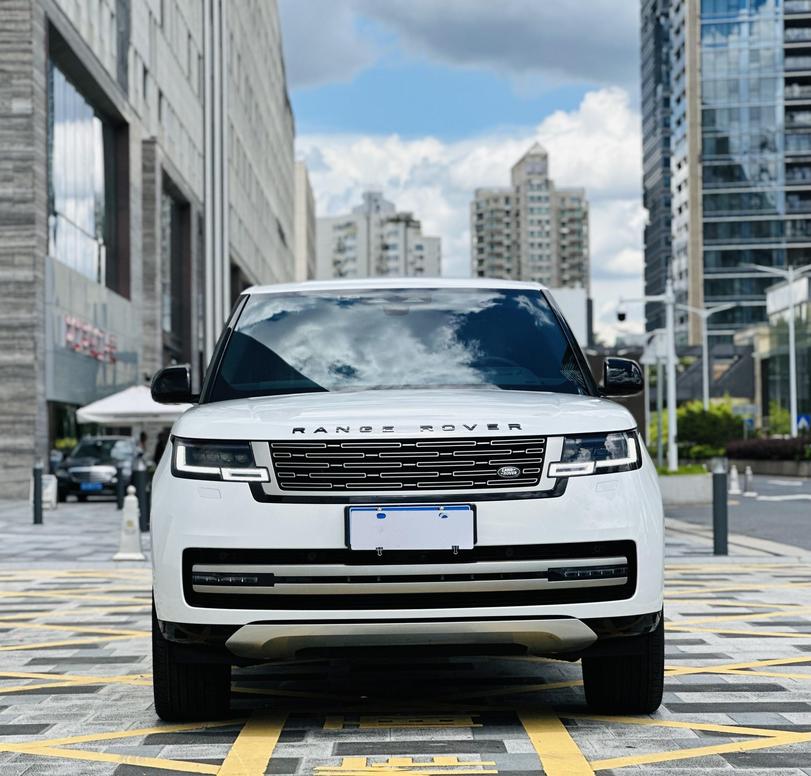 r1021043-land-rover-range-rover-2023_0