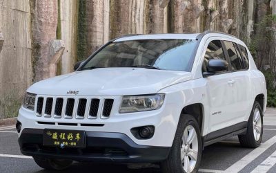 r1021044-jeep-compass-2014_0