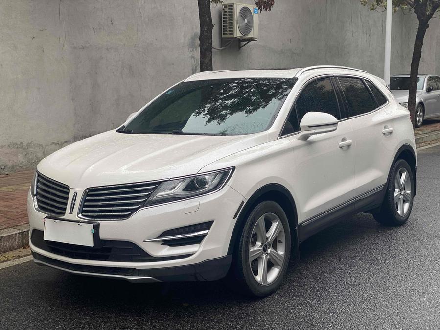 r1021099-lincoln-mkc-2018_0
