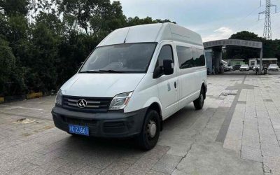 r1021104-saic-maxus-xintu-v80-2016_0