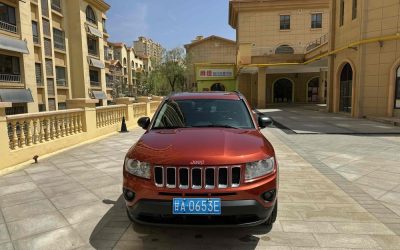 r1021116-jeep-compass-2012_0