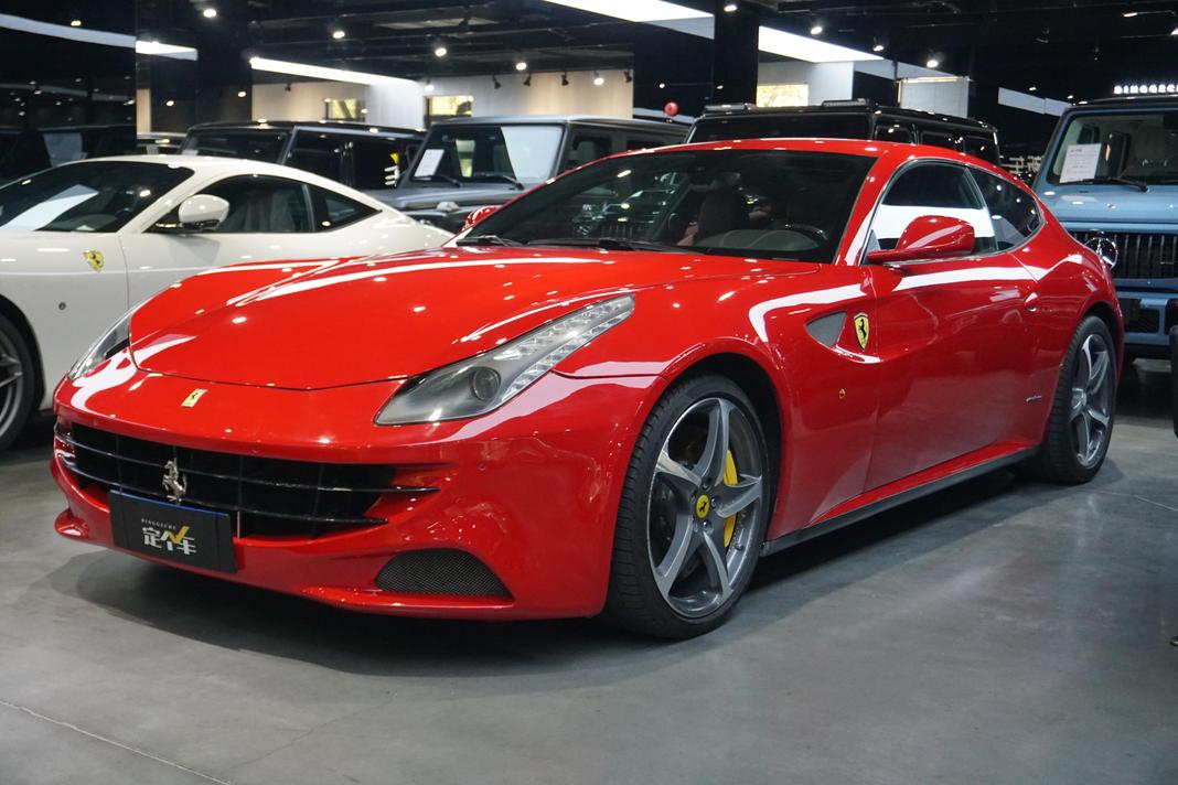 r1021123-ferrari-ff-2011_0