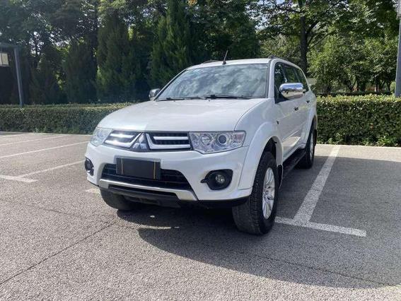 r1021136-mitsubishi-pajero-sport-2017_0