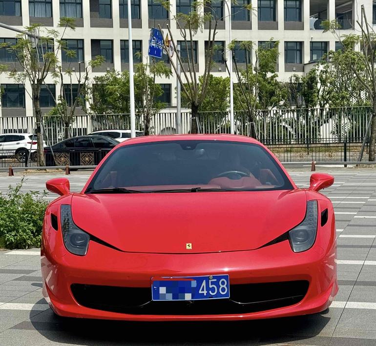 r1021173-ferrari-458-2013_0