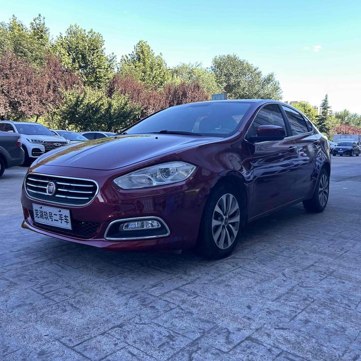 r1021184-fiat-viaggio-2014_0