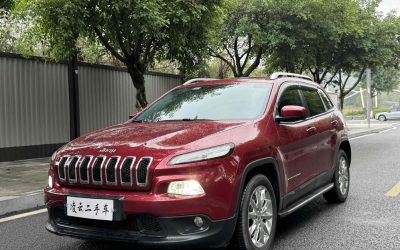 r1021185-jeep-cherokee-2015_0