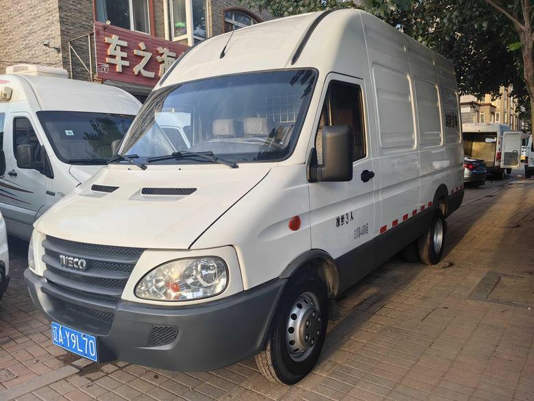 r1021228-iveco-power-daily-2016_0