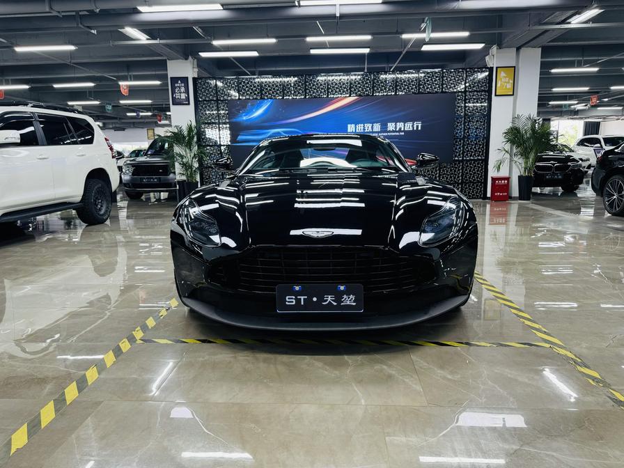 r1021295-aston-martin-db11-2019_0