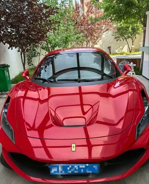 r1021342-ferrari-f8-2023_0