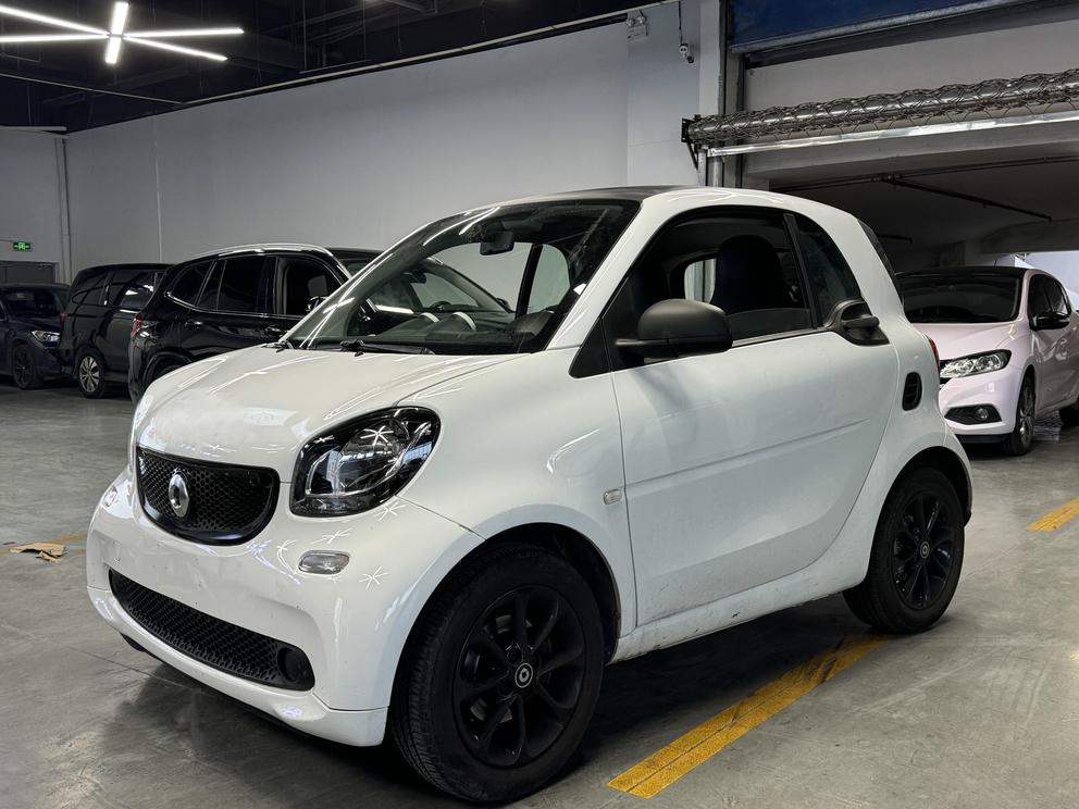 r1021361-smart-fortwo-2016_0