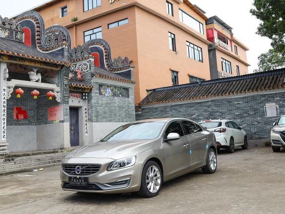 r1021384-volvo-s60-2014_0