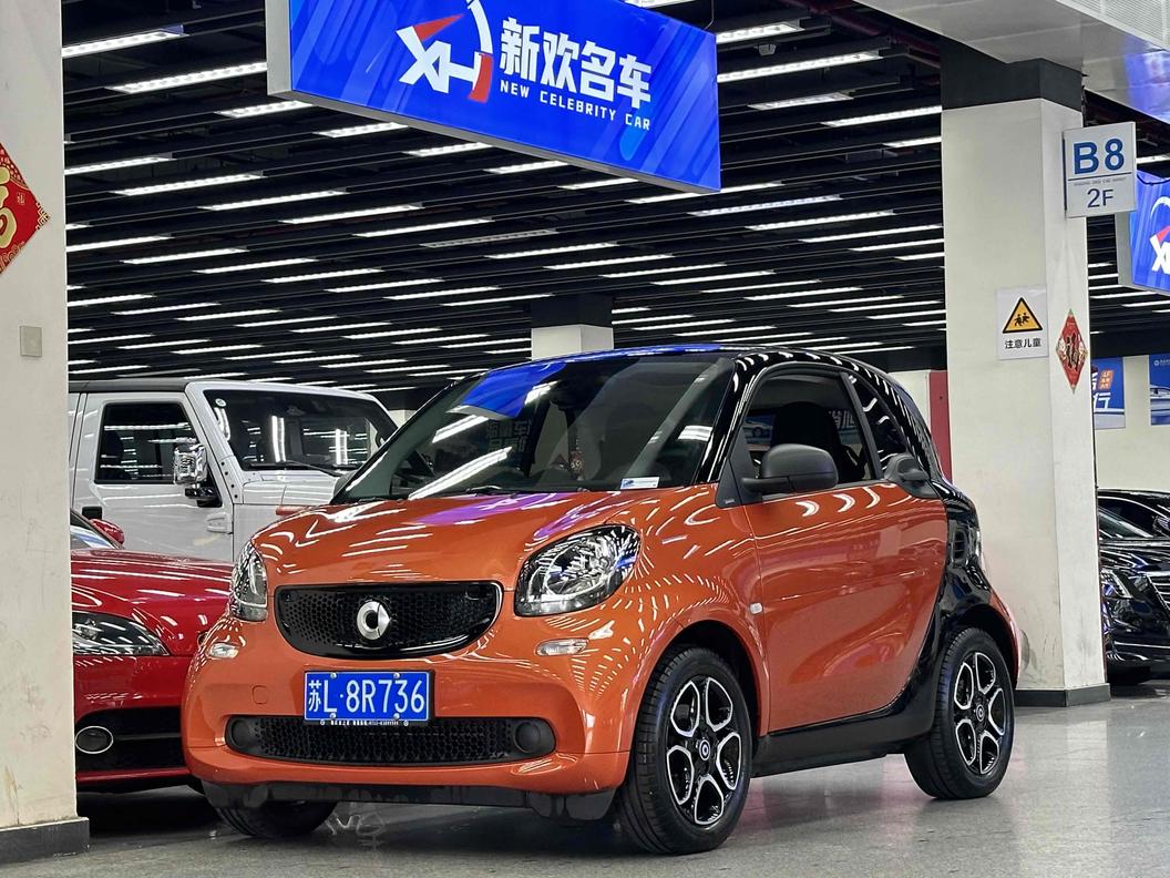 r1021420-smart-fortwo-2019_0
