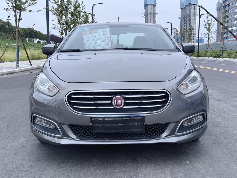 r1021422-fiat-viaggio-2013_0