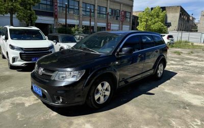 r1021453-fiat-freemont-2012_0