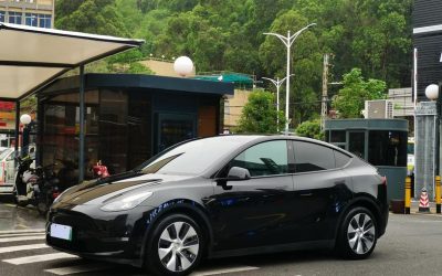 r1021503-tesla-model-y-2021_0