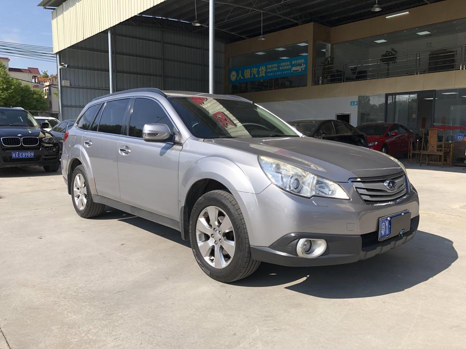 r1021565-subaru-outback-2011_0