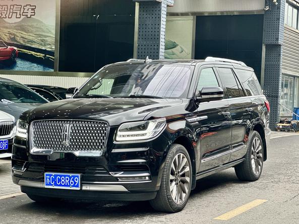 r1021570-lincoln-navigator-2020_0