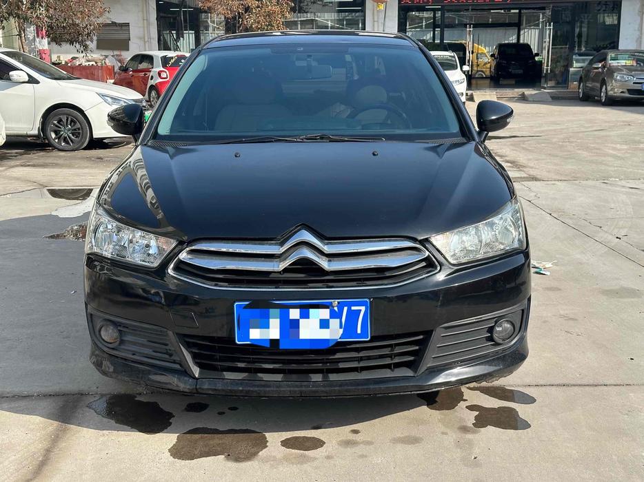 r1021657-citroen-c-quatre-2013_0
