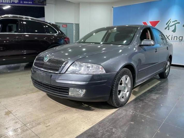 r1021707-skoda-octavia-2009_0