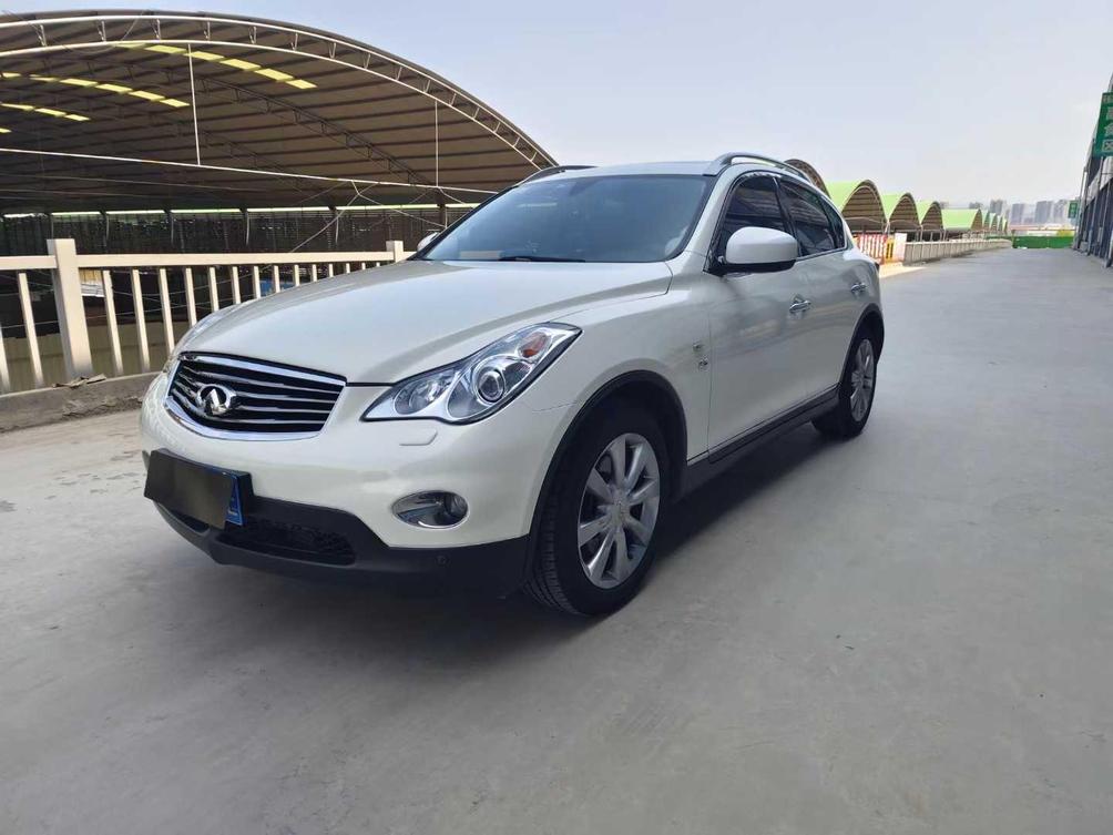 r1021715-infiniti-qx50-2015_0