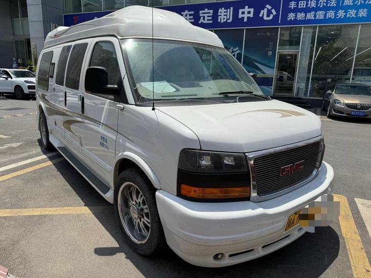 r1021720-gmc-savana-2010_0