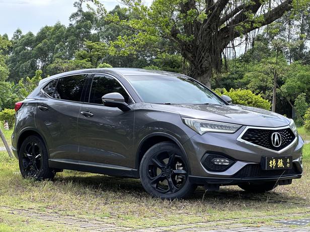 r1021811-acura-cdx-2019_0