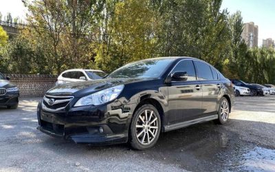 r1021830-subaru-legacy-2010_0