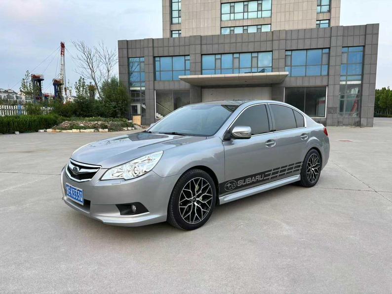 r1021853-subaru-legacy-2010_0